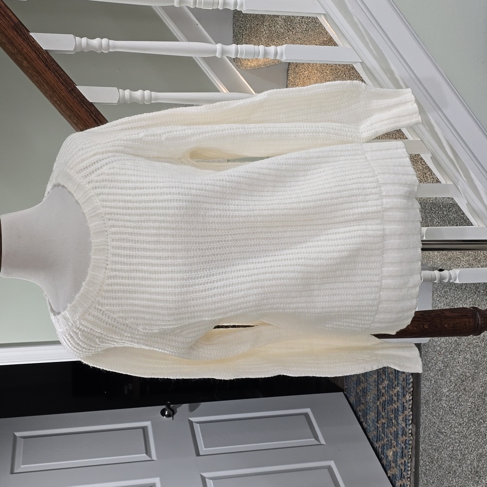 Gap Textured Crewneck Sweater NWT